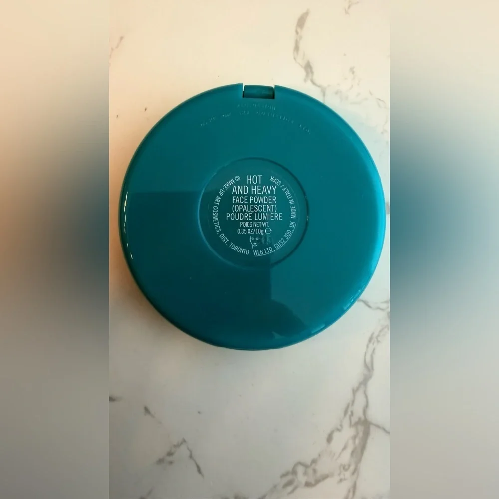 MAC Cosmetics x Patrick Starr Hot and Heavy Face Powder